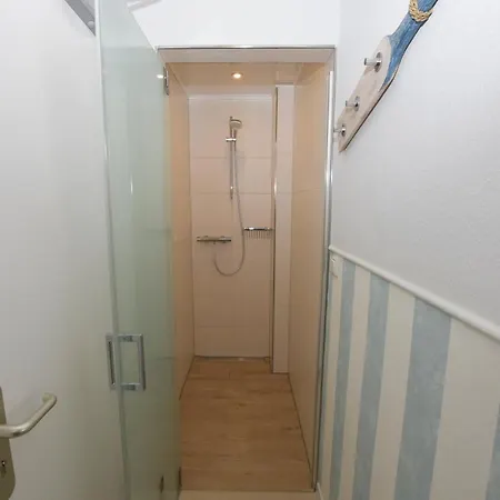 Hotel-pension Achtern Diek 4* Büsum